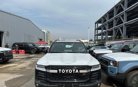 Toyota Land Cruiser, 2025 год, 15 100 000 рублей, 2 фотография