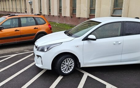 KIA Rio IV, 2018 год, 1 080 000 рублей, 1 фотография