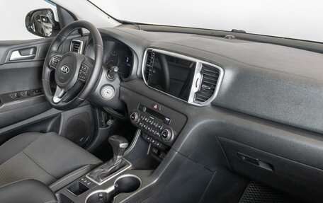 KIA Sportage IV рестайлинг, 2017 год, 2 000 000 рублей, 7 фотография