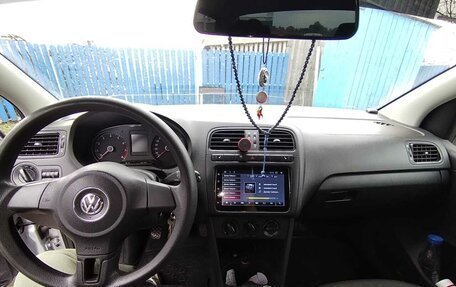 Volkswagen Polo VI (EU Market), 2015 год, 850 000 рублей, 5 фотография