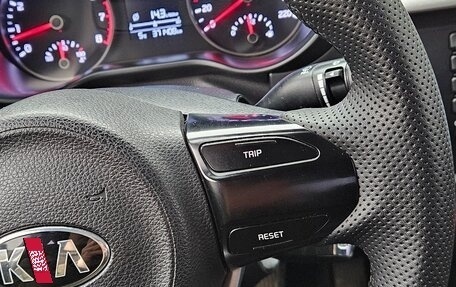 KIA Rio IV, 2018 год, 1 080 000 рублей, 10 фотография