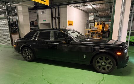 Rolls-Royce Phantom VII рестайлинг, 2015 год, 55 000 000 рублей, 2 фотография