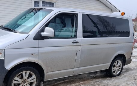 Volkswagen Transporter T5 рестайлинг, 2009 год, 1 170 000 рублей, 2 фотография