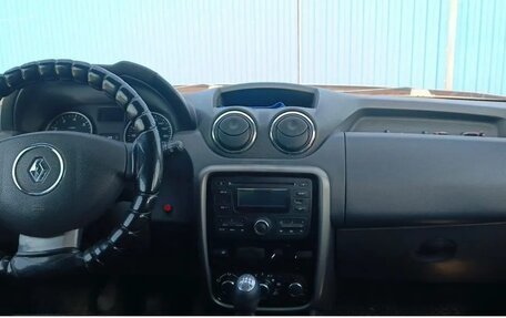 Renault Duster I рестайлинг, 2014 год, 880 000 рублей, 2 фотография