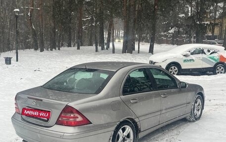 Mercedes-Benz C-Класс, 2004 год, 479 000 рублей, 7 фотография