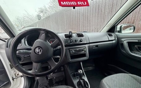 Skoda Fabia II, 2013 год, 750 000 рублей, 5 фотография