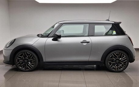 MINI Hatch, 2025 год, 5 250 000 рублей, 2 фотография