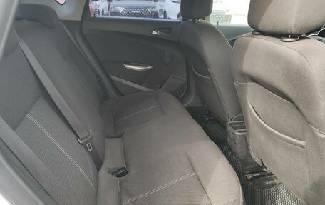 Opel Astra J, 2010 год, 584 000 рублей, 11 фотография