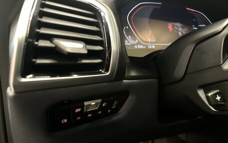 BMW 8 серия, 2021 год, 8 990 000 рублей, 15 фотография