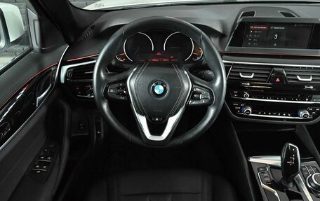 BMW 5 серия, 2017 год, 2 950 000 рублей, 11 фотография