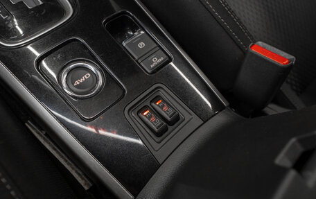 Mitsubishi Outlander III рестайлинг 3, 2019 год, 2 290 000 рублей, 20 фотография