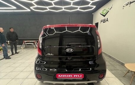 KIA Soul II рестайлинг, 2019 год, 1 850 000 рублей, 2 фотография