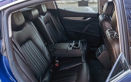 Maserati Ghibli, 2014 год, 2 300 000 рублей, 30 фотография