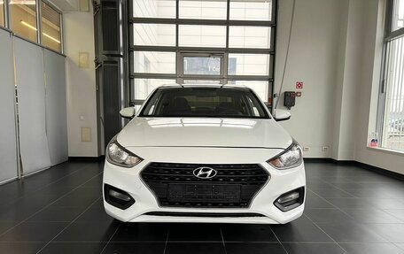 Hyundai Solaris II рестайлинг, 2019 год, 1 588 000 рублей, 2 фотография