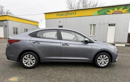 Hyundai Solaris II рестайлинг, 2018 год, 1 220 000 рублей, 5 фотография