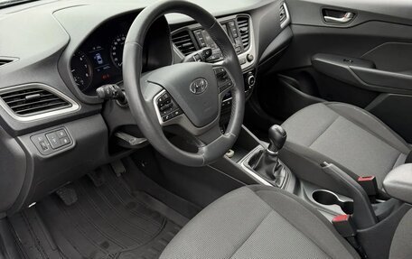 Hyundai Solaris II рестайлинг, 2018 год, 1 220 000 рублей, 14 фотография