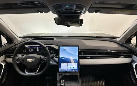 Geely Atlas, 2024 год, 2 840 000 рублей, 5 фотография