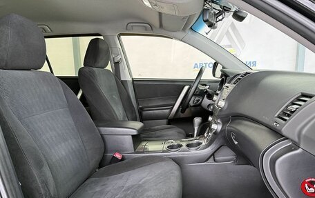 Toyota Highlander III, 2012 год, 2 099 000 рублей, 11 фотография