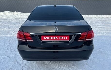Mercedes-Benz E-Класс, 2013 год, 1 750 000 рублей, 6 фотография