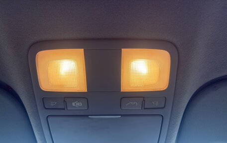 Hyundai H-1 II рестайлинг, 2015 год, 1 600 000 рублей, 11 фотография