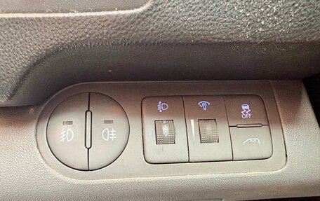 Hyundai H-1 II рестайлинг, 2015 год, 1 600 000 рублей, 15 фотография