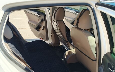 Volkswagen Golf VI, 2012 год, 800 000 рублей, 7 фотография