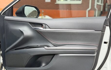 Toyota Camry, 2021 год, 2 520 000 рублей, 20 фотография