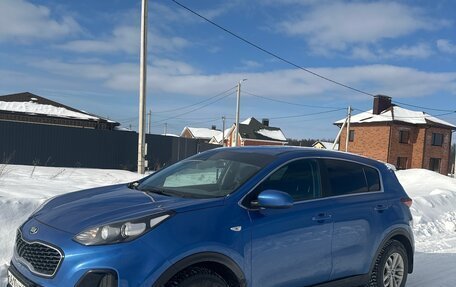 KIA Sportage IV рестайлинг, 2018 год, 1 650 000 рублей, 2 фотография