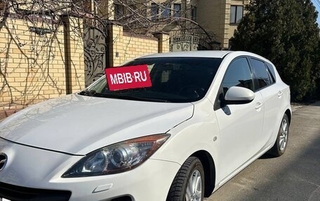 Mazda 3, 2011 год, 1 300 000 рублей, 2 фотография