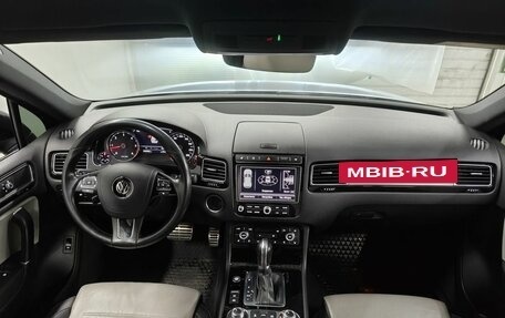 Volkswagen Touareg III, 2018 год, 3 350 000 рублей, 11 фотография