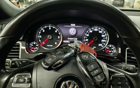 Volkswagen Touareg III, 2018 год, 3 350 000 рублей, 17 фотография