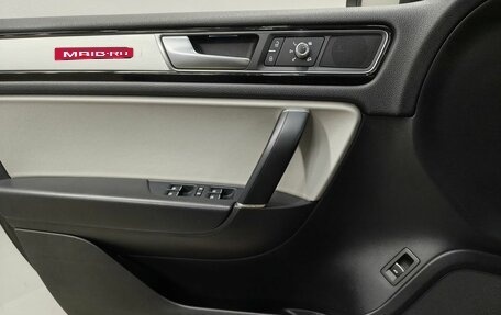 Volkswagen Touareg III, 2018 год, 3 350 000 рублей, 15 фотография