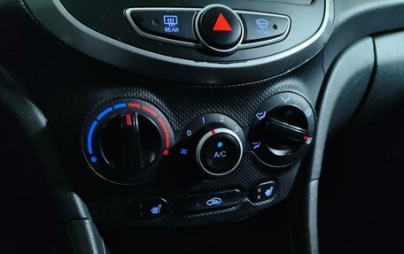 Hyundai Solaris II рестайлинг, 2011 год, 794 000 рублей, 11 фотография