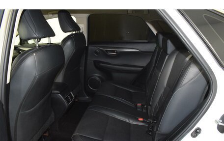 Lexus NX I, 2017 год, 2 999 000 рублей, 12 фотография