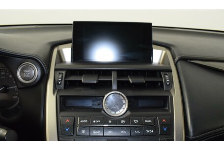 Lexus NX I, 2017 год, 2 999 000 рублей, 15 фотография