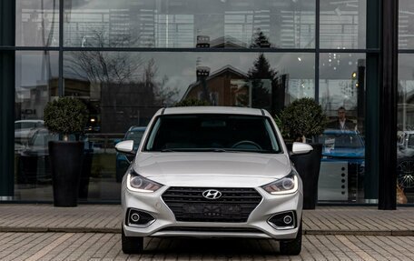 Hyundai Solaris II рестайлинг, 2018 год, 1 195 000 рублей, 2 фотография