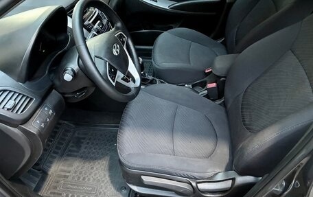 Hyundai Solaris II рестайлинг, 2016 год, 1 100 000 рублей, 11 фотография