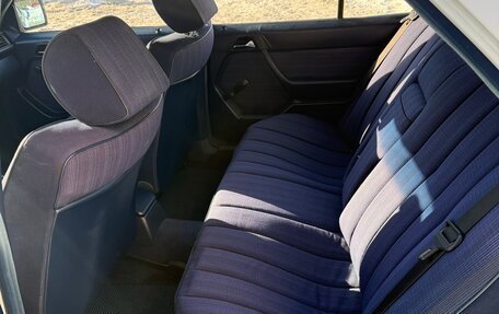 Mercedes-Benz W124, 1989 год, 350 000 рублей, 9 фотография