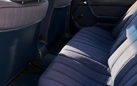 Mercedes-Benz W124, 1989 год, 350 000 рублей, 13 фотография