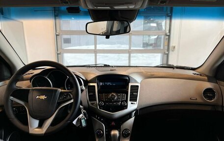 Chevrolet Cruze II, 2012 год, 690 000 рублей, 9 фотография