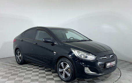 Hyundai Solaris II рестайлинг, 2013 год, 682 000 рублей, 3 фотография