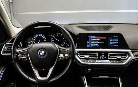 BMW 3 серия, 2020 год, 2 990 000 рублей, 9 фотография