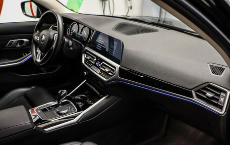 BMW 3 серия, 2020 год, 2 990 000 рублей, 20 фотография