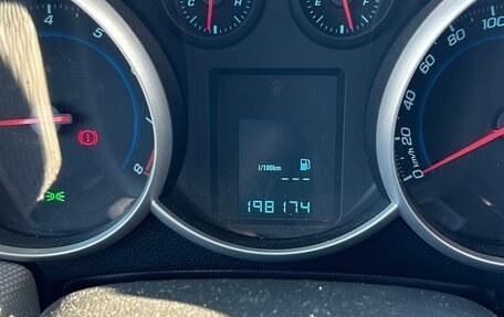 Chevrolet Cruze II, 2014 год, 950 000 рублей, 8 фотография