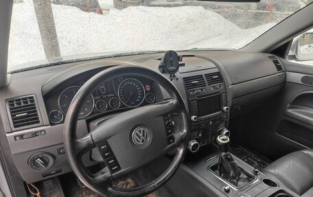 Volkswagen Touareg III, 2004 год, 650 000 рублей, 7 фотография