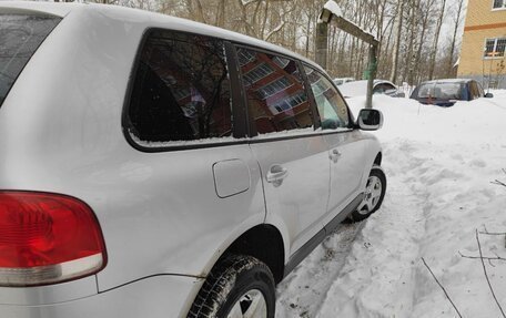 Volkswagen Touareg III, 2004 год, 650 000 рублей, 23 фотография