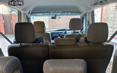 Honda Stepwgn IV, 2016 год, 1 800 000 рублей, 5 фотография