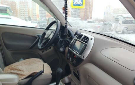Toyota RAV4, 2001 год, 650 000 рублей, 7 фотография