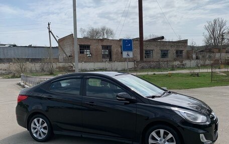 Hyundai Solaris II рестайлинг, 2011 год, 750 000 рублей, 6 фотография