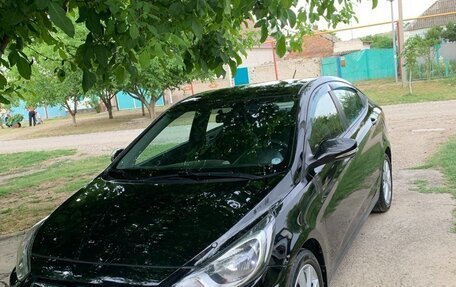 Hyundai Solaris II рестайлинг, 2011 год, 750 000 рублей, 8 фотография